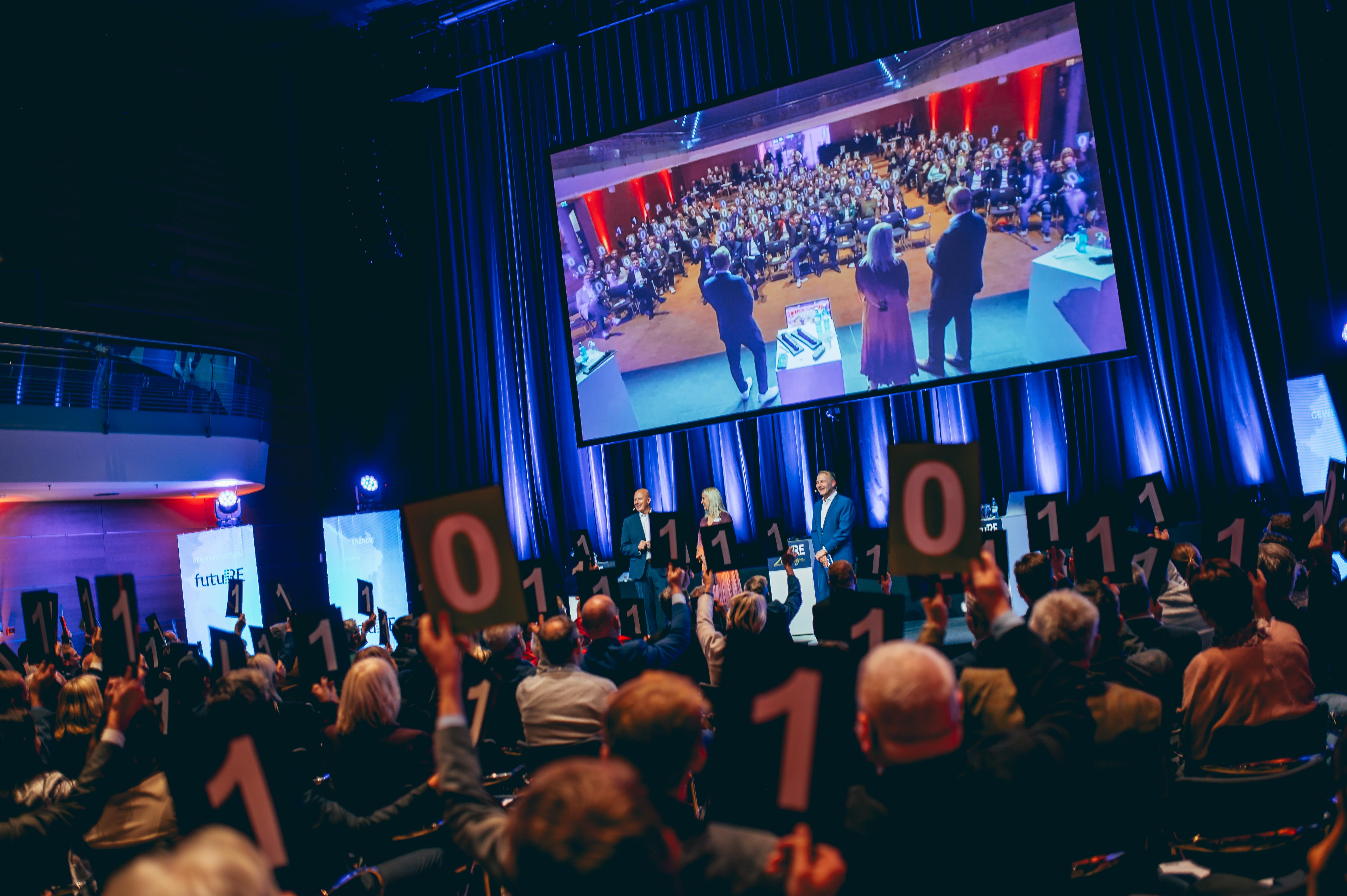 futuRE Lounge 2025 zeigt Projekte und Akteure, die den Strukturwandelprozess vorantreiben